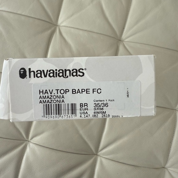 NIB havianas x bape flip flops in green camo - Picture 4 of 8